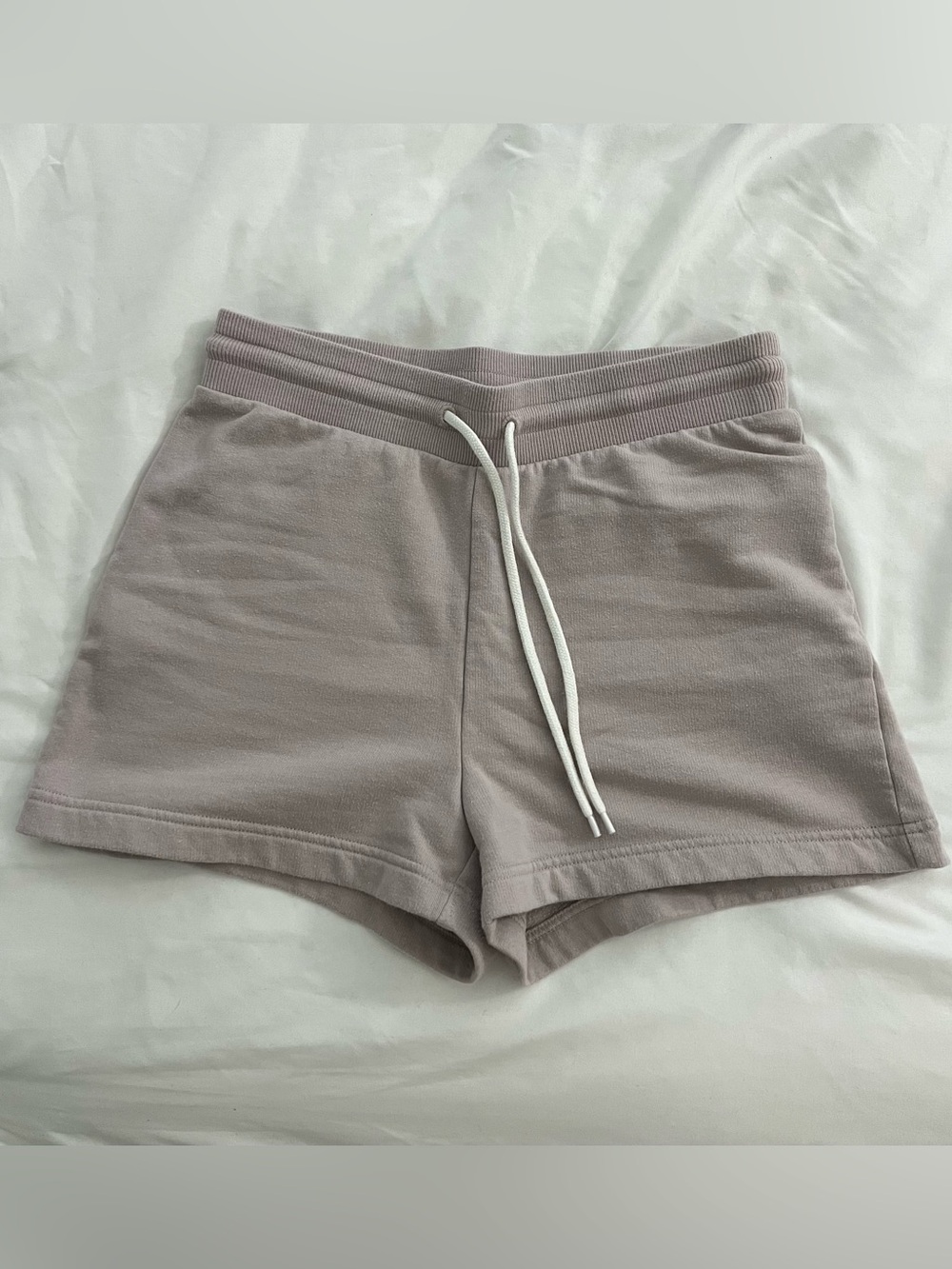 Aritzia Women's Soft Mauve Drawstring Sweat Shorts
